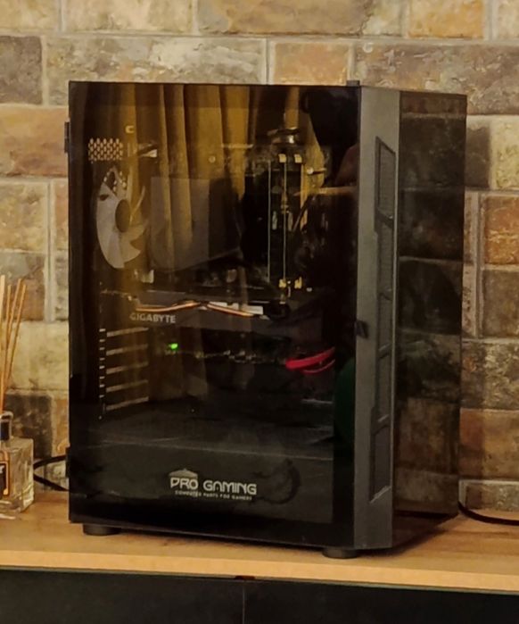 Gaming PC GTX 1660 / i7 / 16GB / SSD / RGB