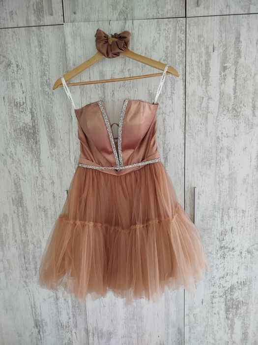 Официални къси рокли