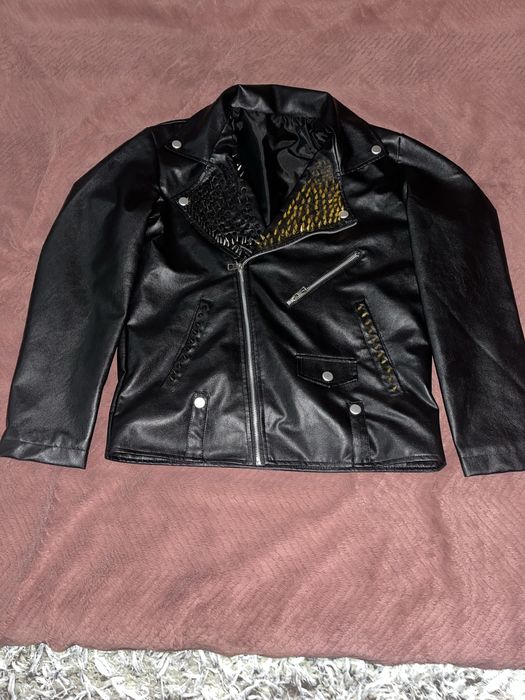 Geaca  de  piele