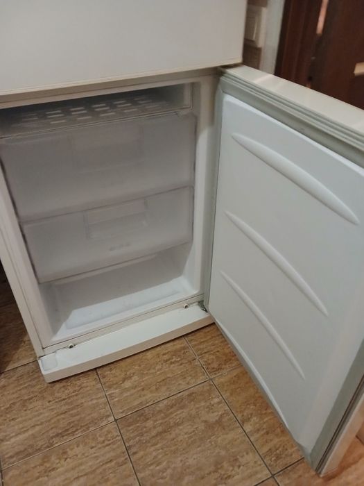 Продам холодильник LG