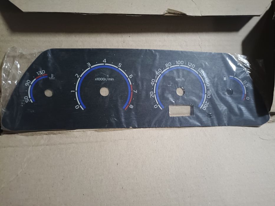 Шкала для приборов ваз 2110 из тюнинг фирмы Аmaled
