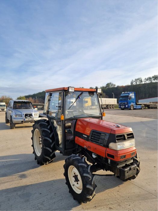 Трактор  KUBOTA GL320