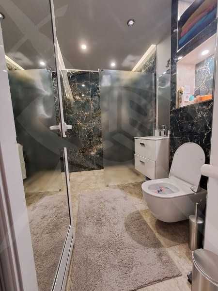 Продава се Тристаен апартамент в Пловдив, Южен - 104 кв.м за 1924 €/кв.м - Снимка #1