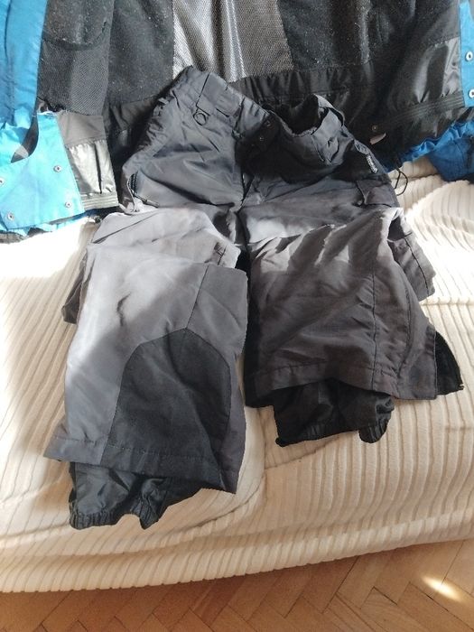 Малко използван ски екип размер М