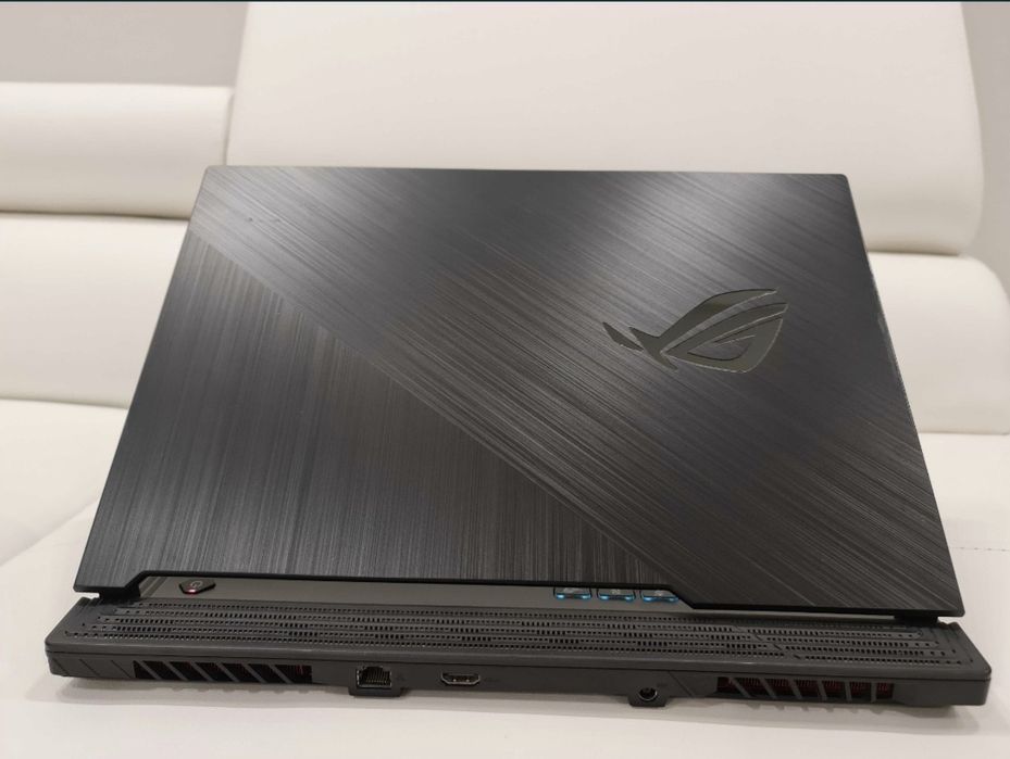 Laptop gaming Asus ROG STRIX 17", intel core 17-9750H, ram 16 gb