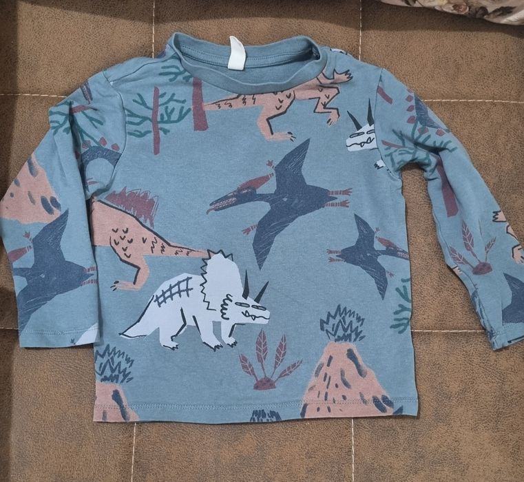 Футболки на мальчика 4-5лет