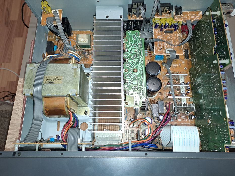 NAD AV-716 amplituner multicanal, DEFECT, lipsa etaje finale