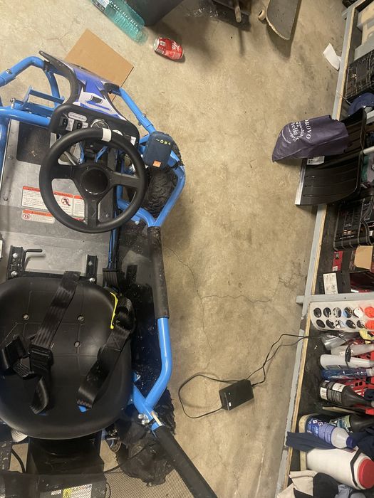 Тунинговано малко електрическо бъги