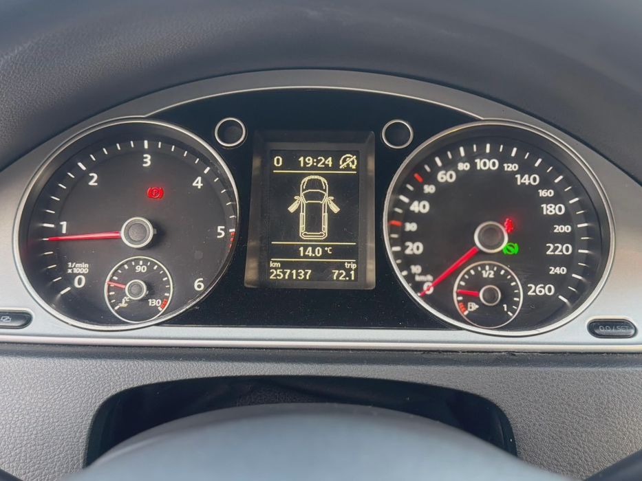 VOLKSWAGEN Passat 2012 — imagine 2