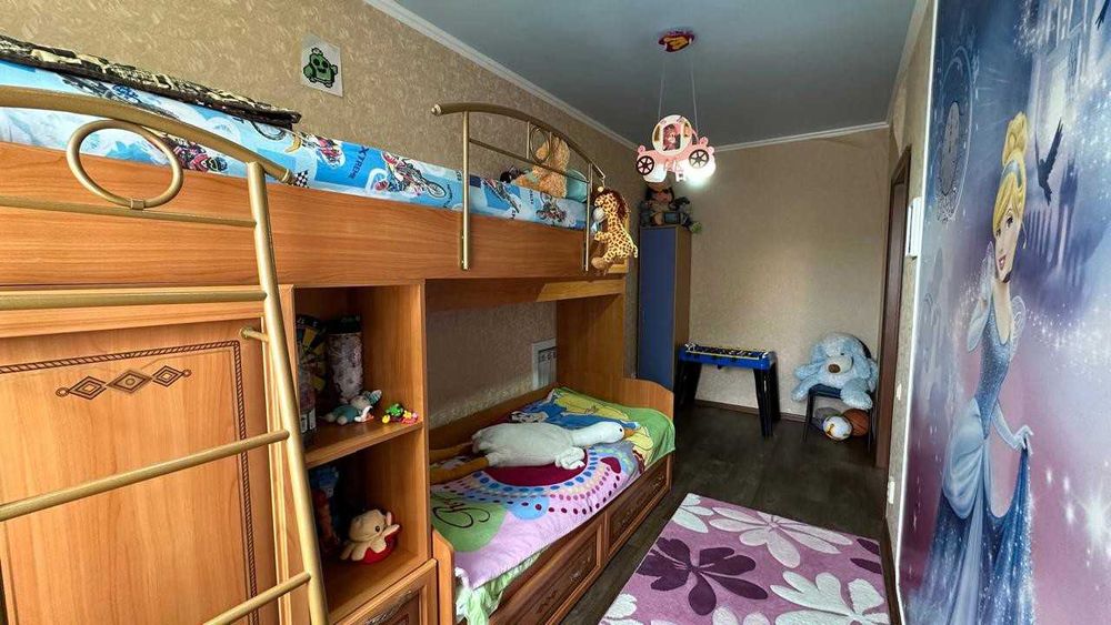 Продажа 2-этажного дома  В Центре!