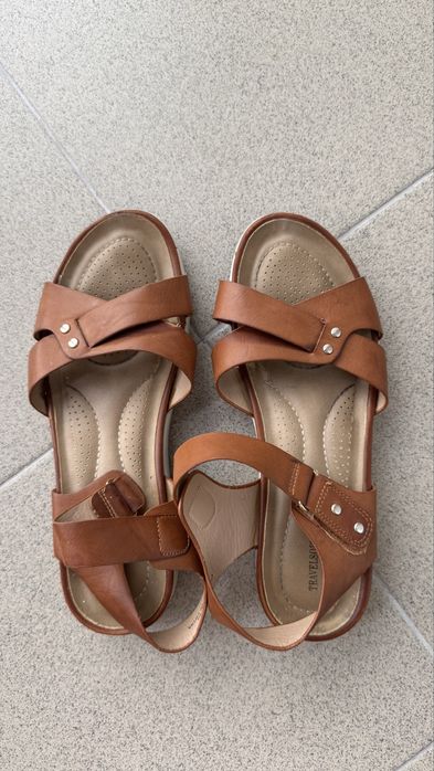 Летние босоножки 40р