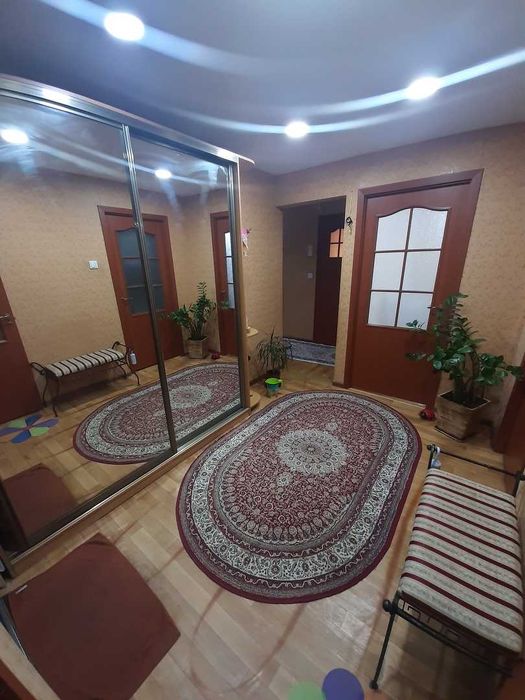 11 микр 3 комн за 17млн