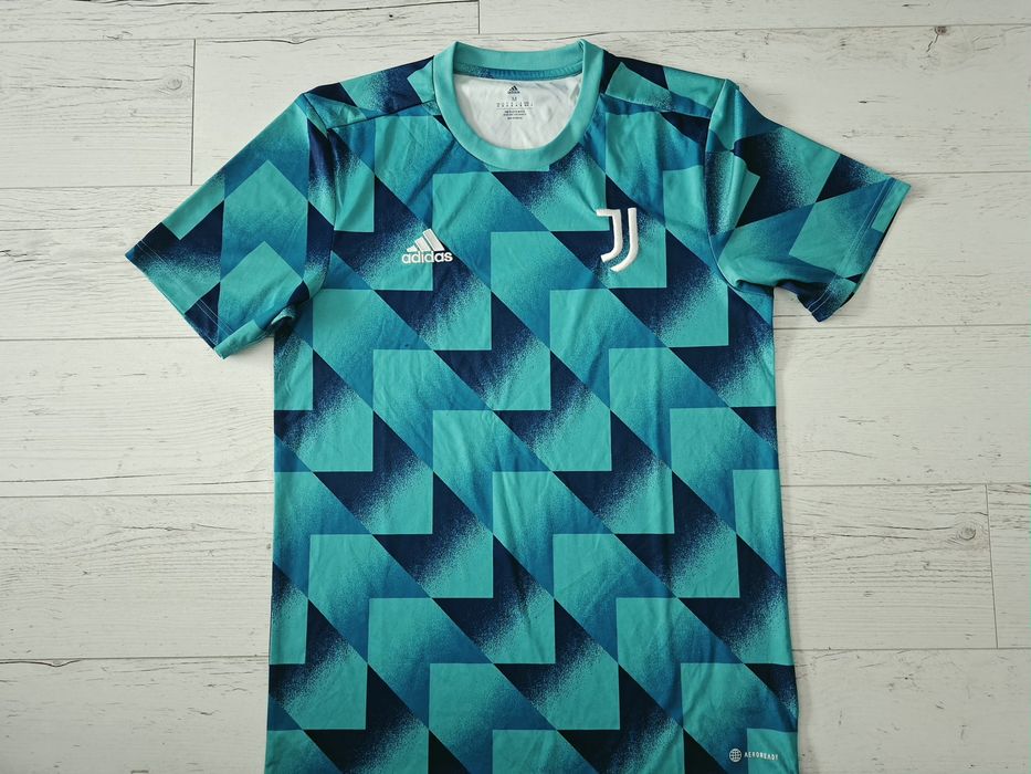Adidas Jventus-Ориг.тениска Нова!