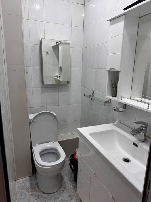 Продам квартиру Бектемирский район Водник центр  Центр 4 комнатная евр