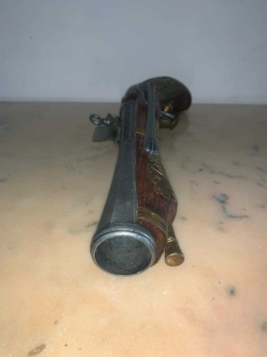 Panoplie pistol decor