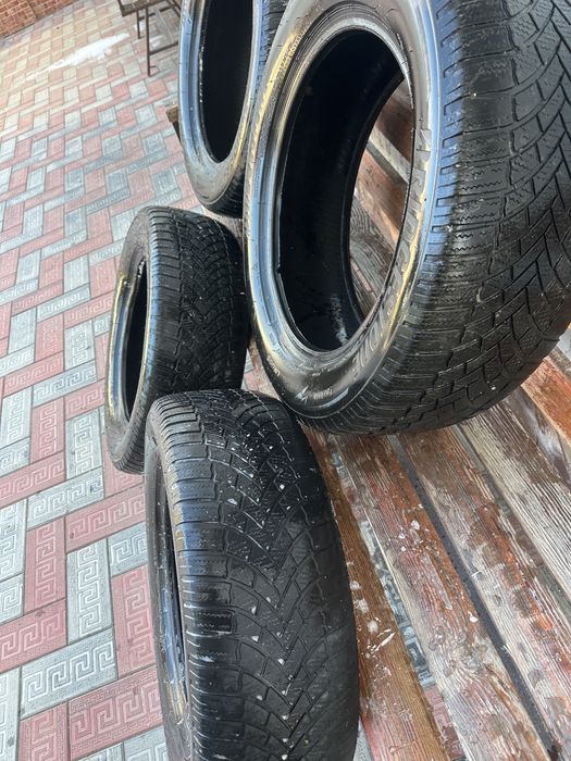 Комплект зимних шин Bridgestone