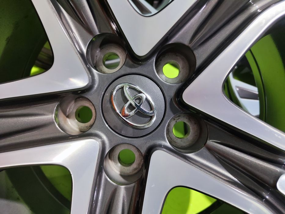 17 5x114.3 Toyota лети джанти 5х114.3 тойота