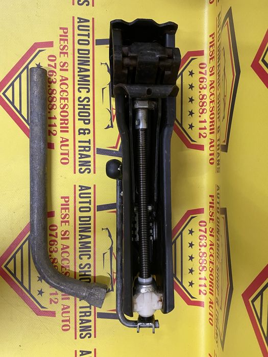 Cric auto Volkswagen original Vw Passat B6 B7  Oem: 3C0011031 B BN3