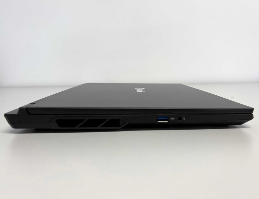 Laptop Gaming Ultra 9 275hx , rtx 5070ti de 12 gb ddr7 , 2k -240hz