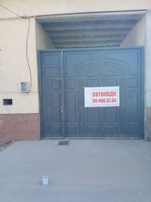 Qo'qon, Aeroport yo'lida, 6 sotixli xovli, yo'lni bo'yida