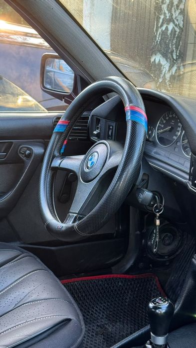 Продам бмв е34 520