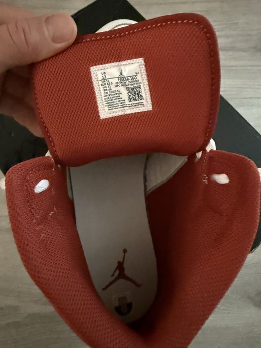 Новые Air Jordan 1