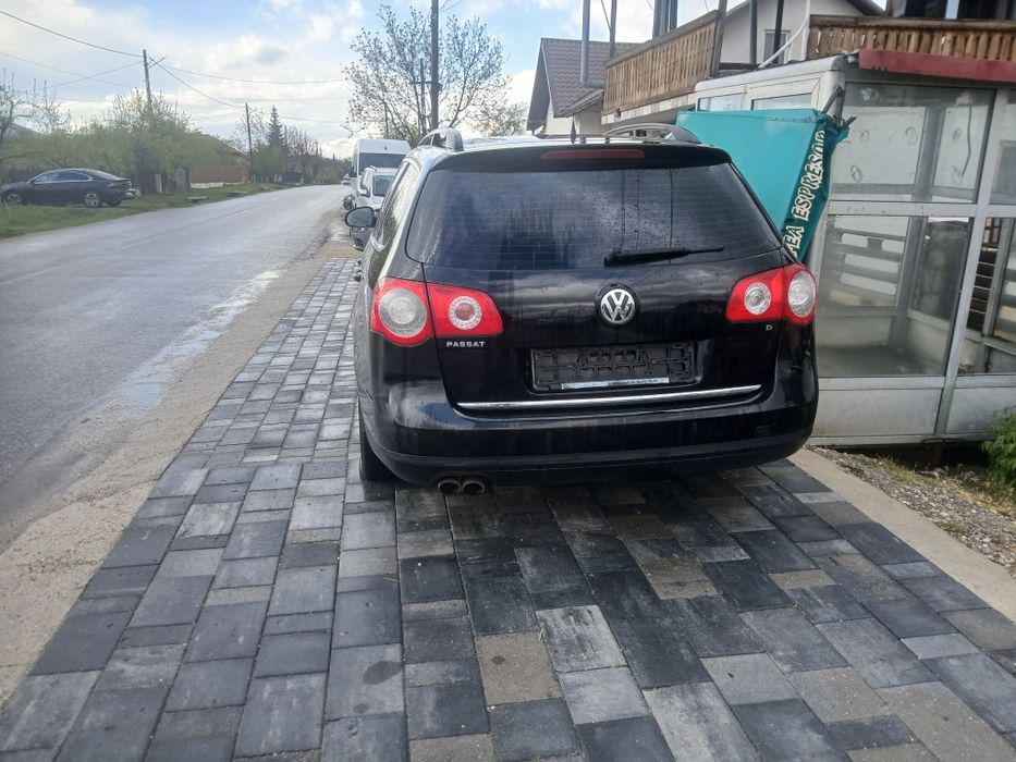 Dezmembez Passat B6 2.0 TDI 2009