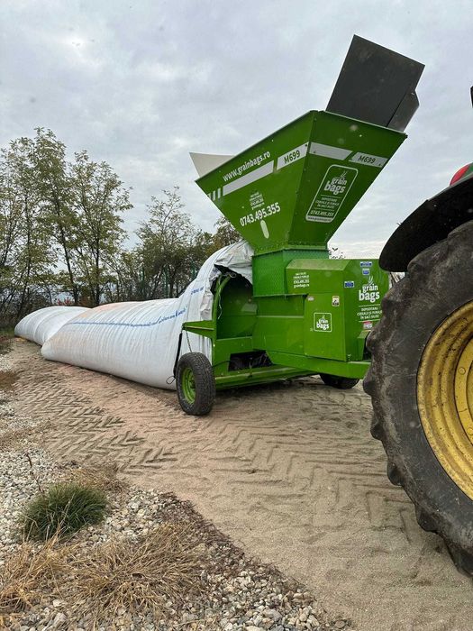 Moara crimping 4 valturi - incarcare pasta porumb in SILOBAG