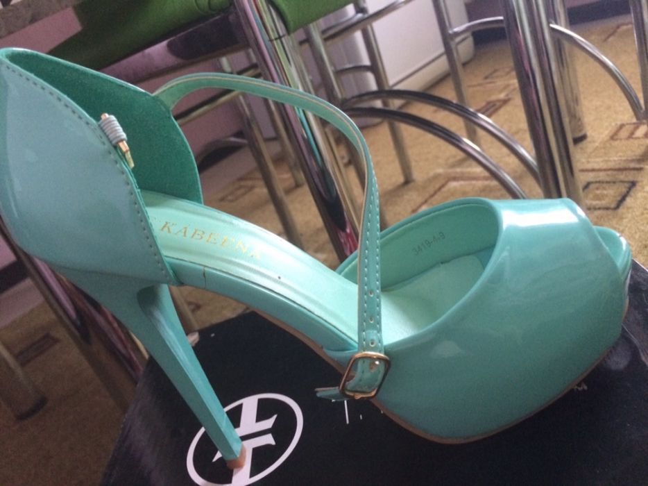 Туфли босоножки танкетки