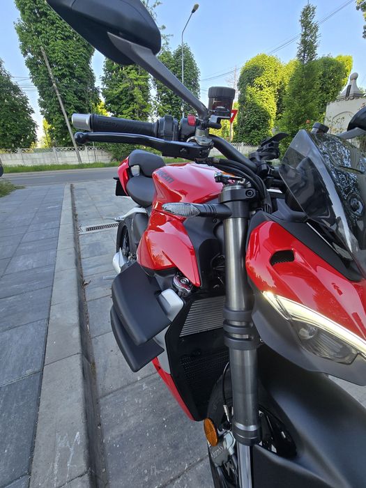 Ducati streetfighter v2 2023 Variante auto