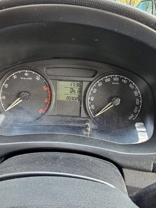 SKODA Fabia 2009 — imagine 5