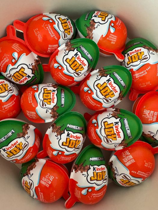 Фигурка яйцо майнкрафт Kinder joy киндер