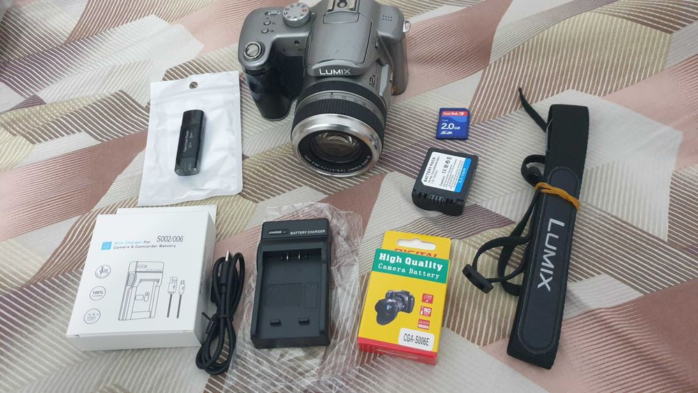 Panasonic Lumix DMC-FZ30