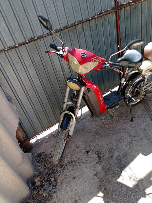 Электро велосипед на ходу