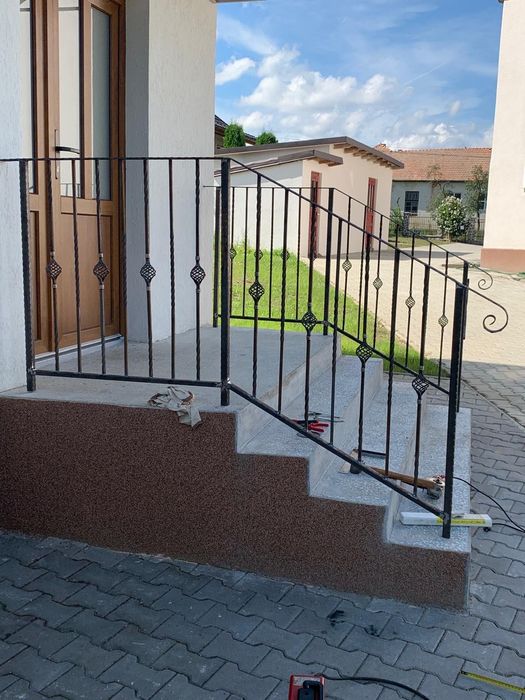 Porți, Garduri, Balustrade, Uși Metalice Cluj + localități