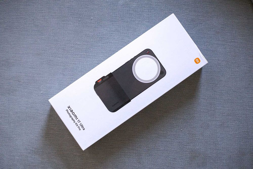Продавам фотографски кит за Xiaomi 17 Ultra Photography Kit Pro