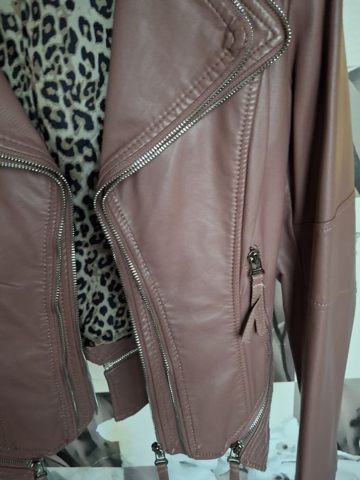 Дамско кожено яке