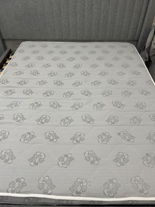 Матрас 160х200 , высота 15 см