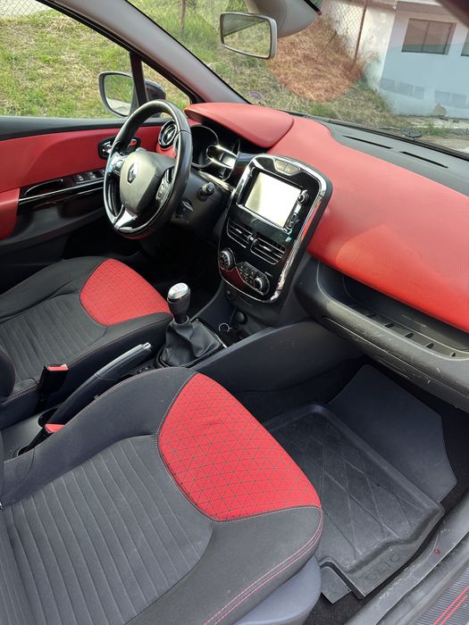 Renault Clio 1.5DCI Red Line
