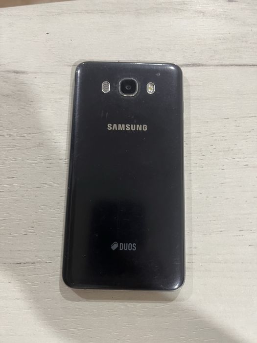 Продам Samsung j7