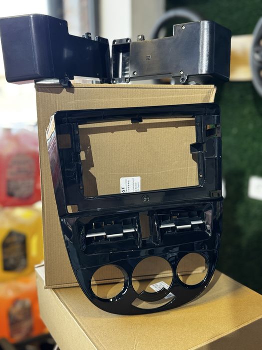 Teyes monitor uchun ramka jentra ichun