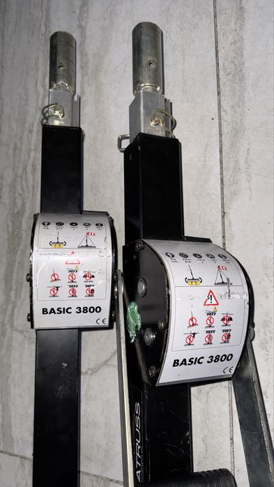 Vand 2 stativi Duratruss telescopici schela de lumini