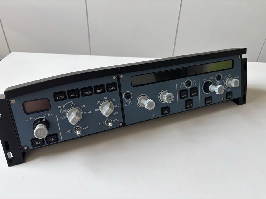 Airbus A320 панель автопилота