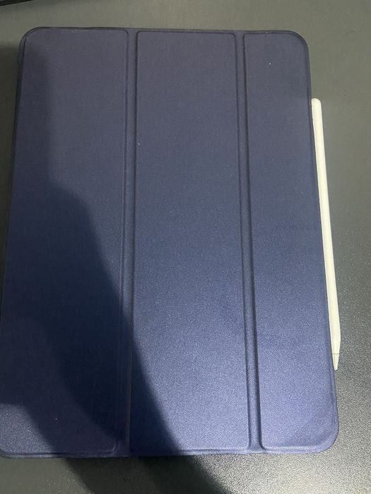 Продам Ipad  air 4 64гб + apple pen оригинал