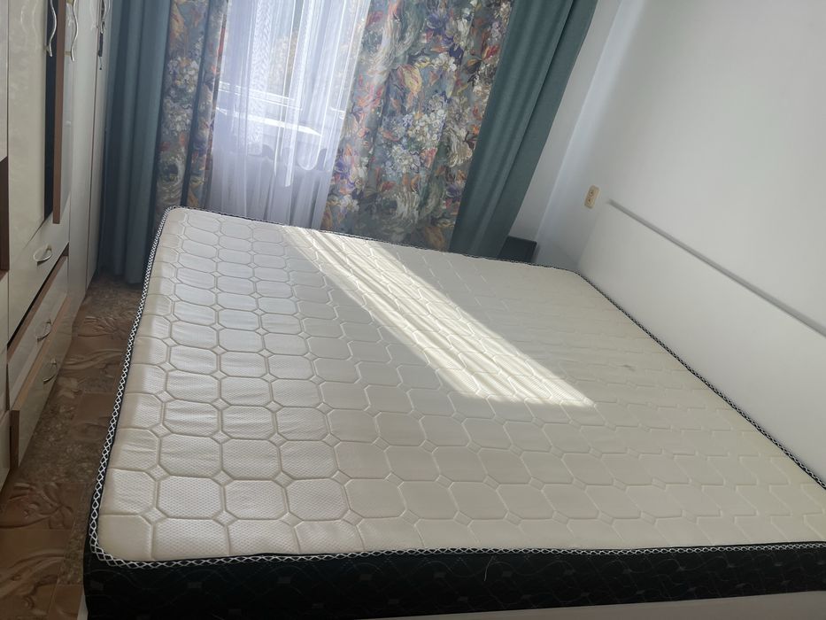 Продам кровать с матрасом 180х200