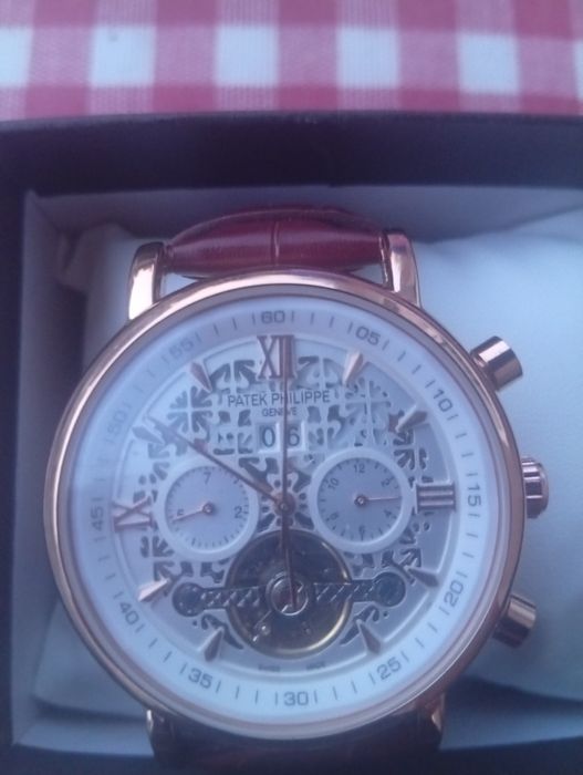 Ceas mecanic automatic