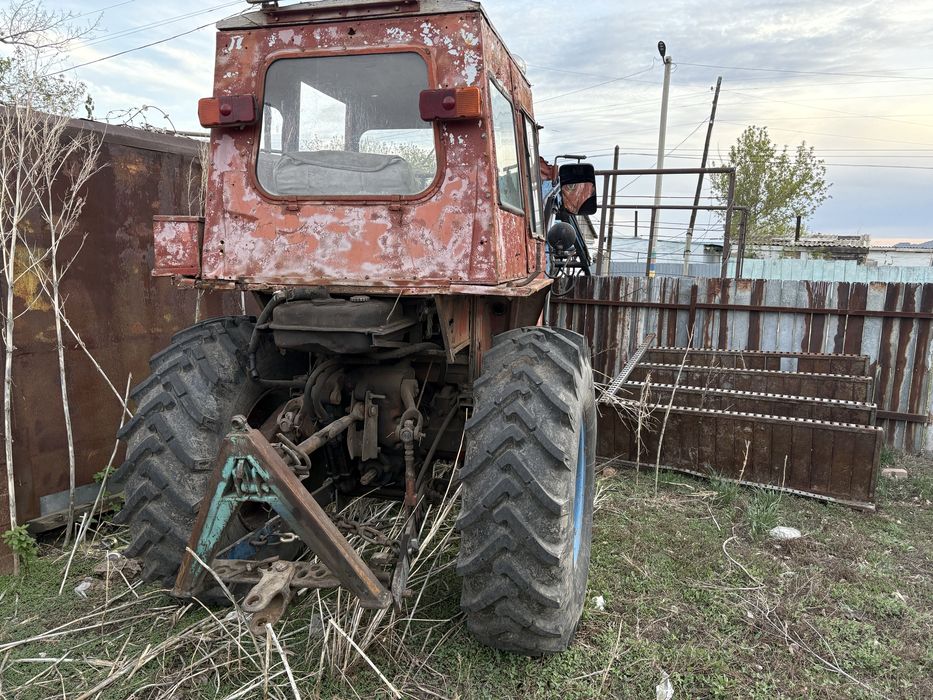 Продам трактор т 25