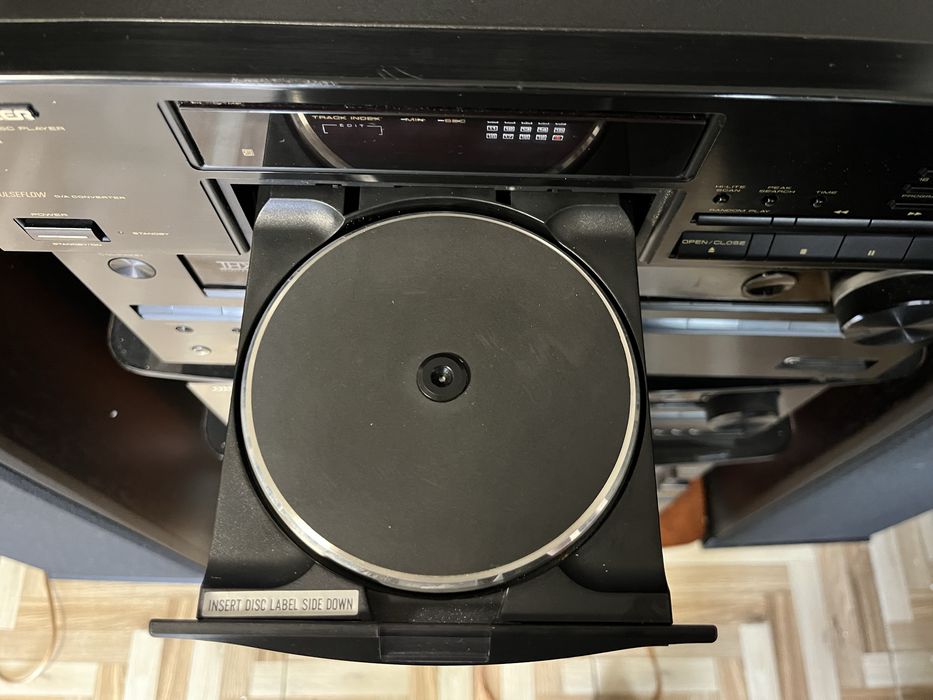 Cd-player Top Pioneer PD-S601 cu platan