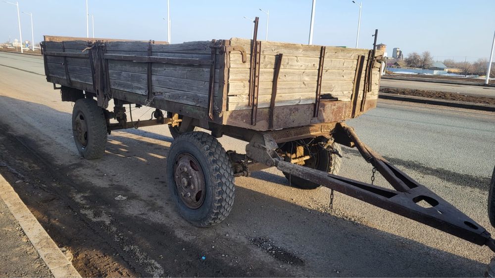 Прицеп зиловский бортовой