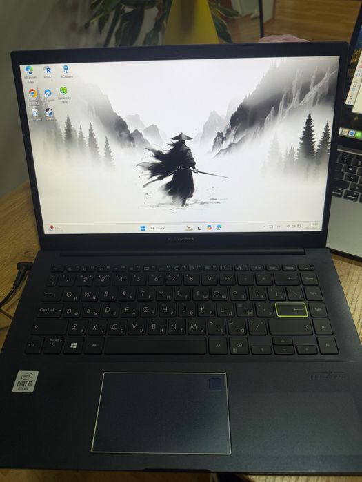 ASUS VivoBook 15